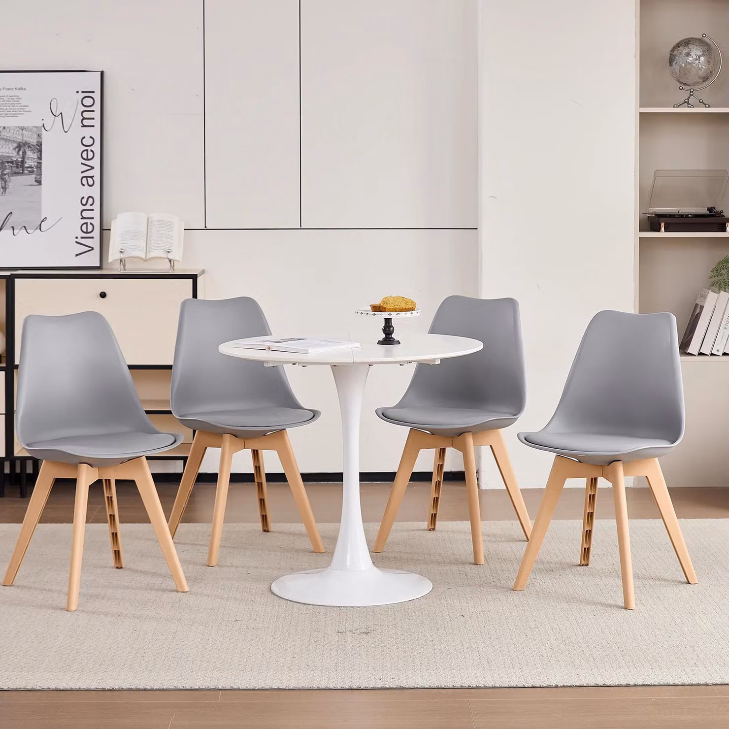 Set di sedie da pranzo - 4 sedie imbottite moderne - Seduta in ecopelle - Gambe e struttura in plastica - 82x55x48 cm - Grigio