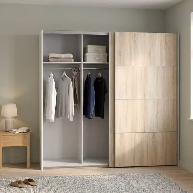 Armadio con ante scorrevoli DMORA per camera da letto, Bianco e Rovere, L: 243 cm, P: 64 cm, H: 201,5 cm – 1