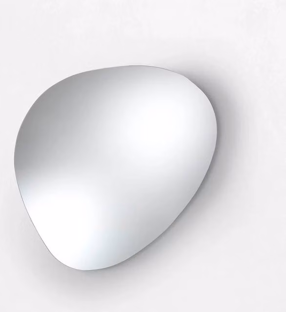 Specchio da parete APIA di AQA DESIGN con design minimalista in vetro e plastica trasparente