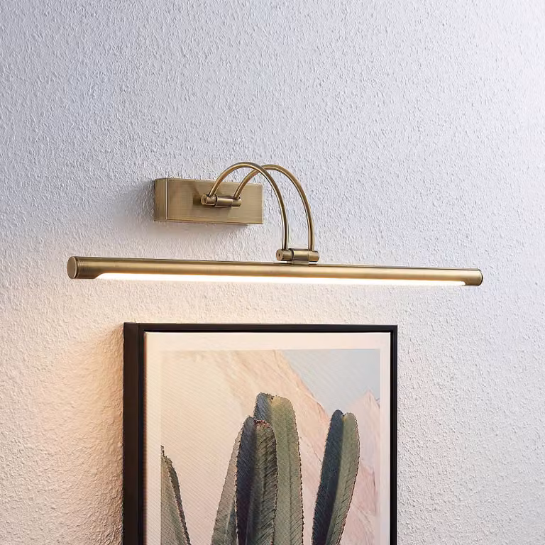 Lucande lampada LED per quadri Dimitrij, curva, ottone, metallo Dimitrij, Bronzo / Ottone antico, Soggiorno / Sala da pranzo, Metallo, Antico, Applique