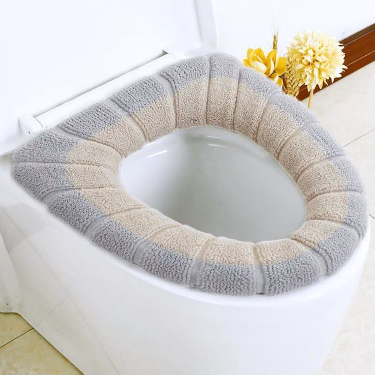 Copertura universale elasticizzata per sedile del water in peluche, ideale per il bagno, color beige, comoda e igienica