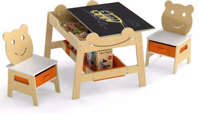 Set scrivania artistica 5-in-1 DESIGN IN con tavolo e 2 sedie per bambini, piano reversibile lavagna bianca e gesso, vano portaoggetti e ganci, colore Naturale e Bianco, L: 50 cm