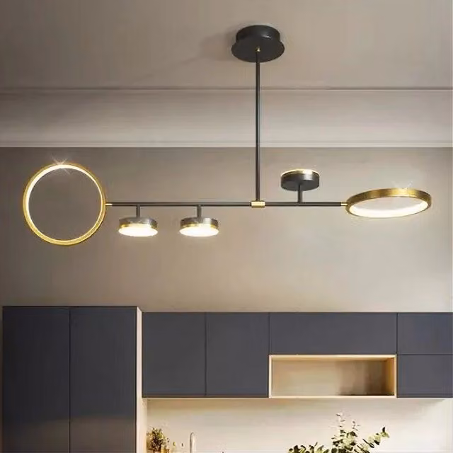 Lampadario a sospensione LED Trade Shop con 5 cerchi orizzontali, luce naturale, colore nero e oro, potenza 37W – 1
