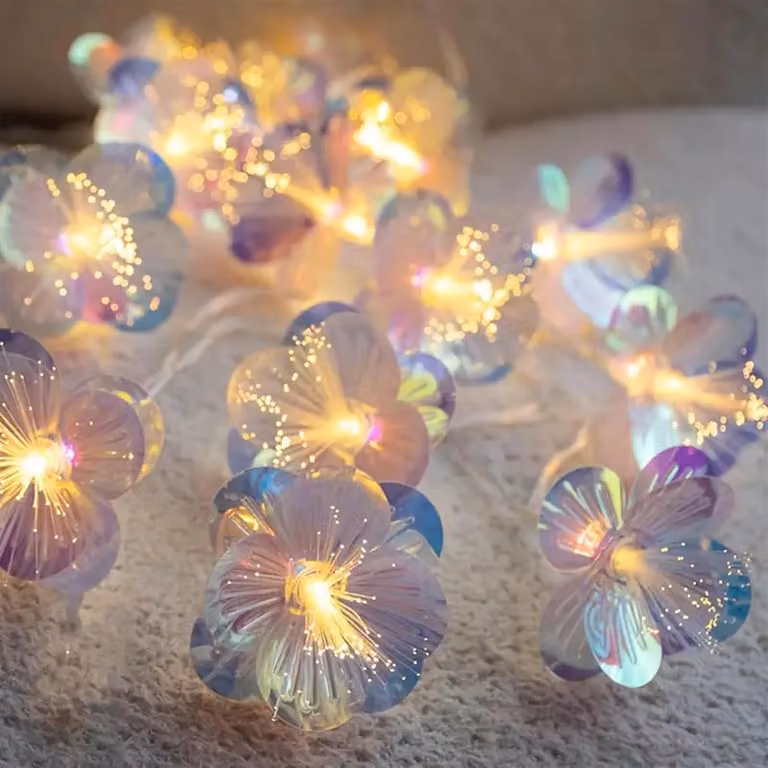 Catena luminosa a forma di trifoglio, luce calda, 5 metri, per interni ed esterni