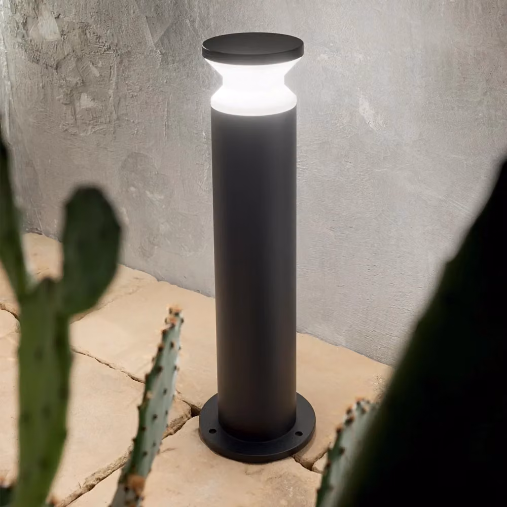 Piantana Moderna Torre IDEAL LUX in Alluminio e Plastica Nero con 1 Luce E27, Altezza: 60 cm – 2