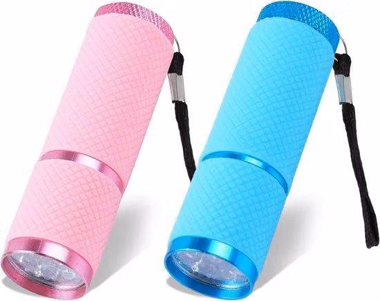 Set di torce a LED composto da 2 piccole torce super luminose con 9 LED ciascuna, incluse torce a LED per bambini con catenelle luminose, per adulti, campeggio, escursioni, attività all'aperto e regali, senza batterie.