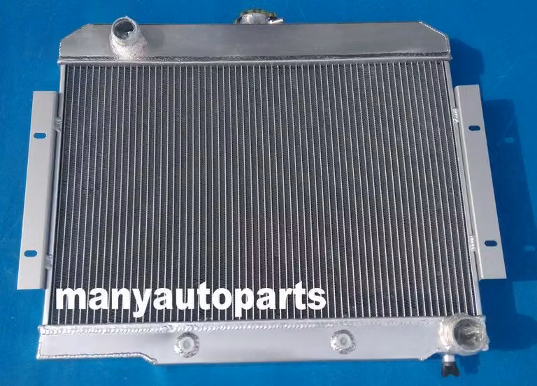 Radiatore in alluminio per Jeep CJ, CJ5, CJ6, CJ7 - 3 file di raffreddamento - 610x675x130 mm
