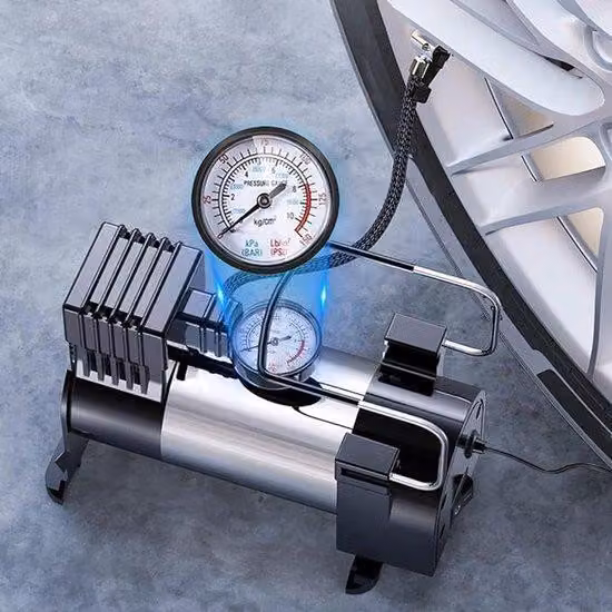 Compressore da 12 V con manometro, 50 l/min, per auto, SUV, moto e biciclette, con accessori.