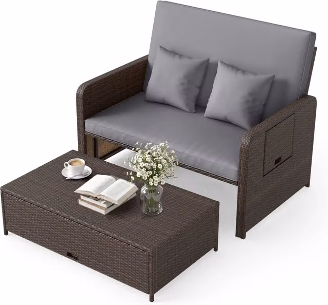 Set di divano letto in polyrattan per esterno con schienale regolabile e tavolini laterali pieghevoli, include divanetto e pouf contenitore, disponibile in marrone o grigio
