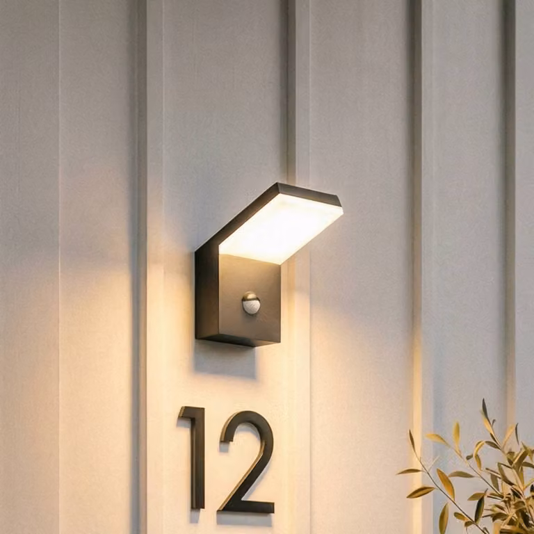 Arcchio applique da esterni LED Yolena, sensore, antracite, alluminio Yolena, Nero, Alluminio, Moderno