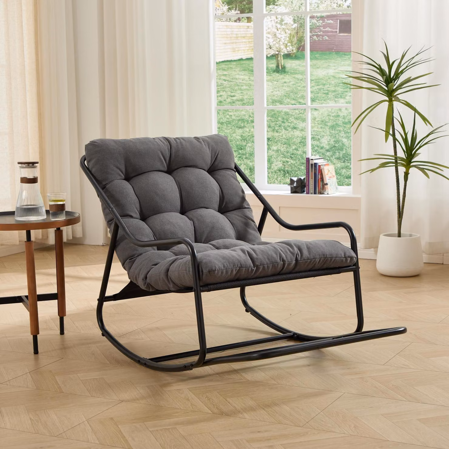 Sedia a dondolo da esterno con cuscino in metallo, ideale per soggiorno, camera da letto o terrazza, Grigio e Nero, L: 75 cm, P: 116 cm, H: 82 cm – 2