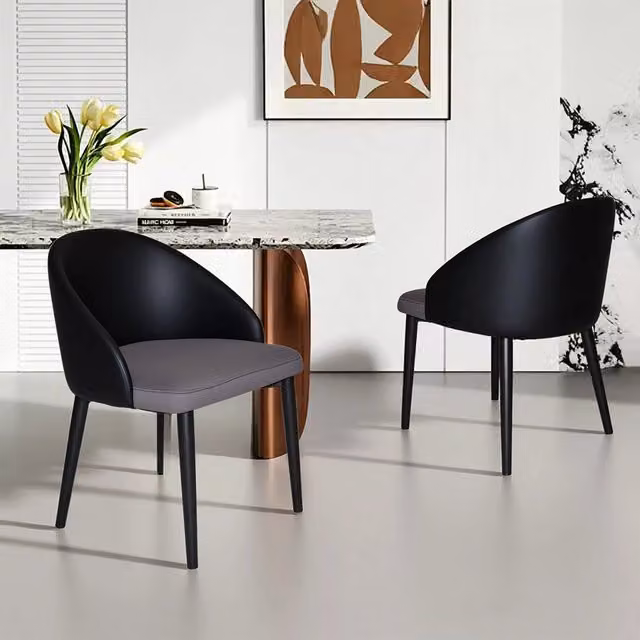 Set di 2 sedie da pranzo Minimal grigie con ecopelle nera, seduta in tessuto e gambe in metallo con schienale ergonomico – 1