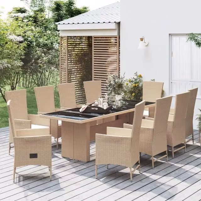 Set da pranzo da giardino vidaXL in polyrattan e legno di acacia con cuscini beige e tavolo in vetro, 11 pezzi