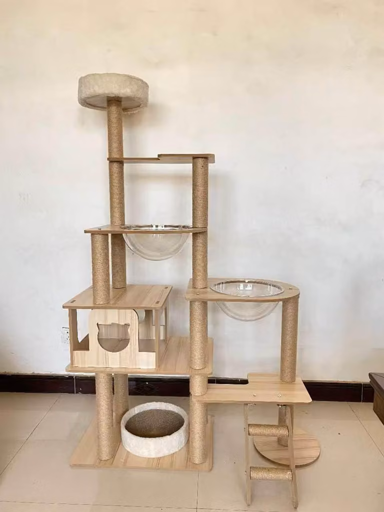 Albero per gatti grande, con capsula spaziale e piattaforme in peluche
