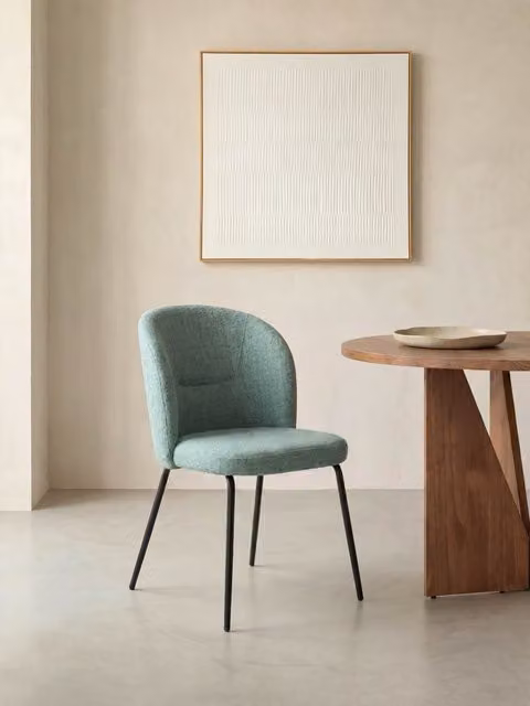 Sedia imbottita Beiz Kenay Home colore verde menta con struttura in metallo opaco