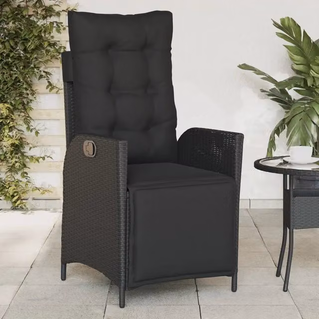Sedia da giardino reclinabile vidaXL in rattan nero con poggiatesta regolabile e braccioli