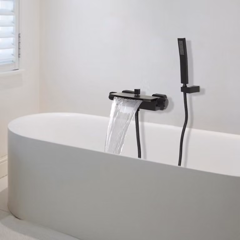 Miscelatore per doccia a cascata - Colore nero opaco con doccetta manuale