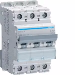 Interruttore automatico tripolare 10 kA, curva C, 4 A, 3 moduli