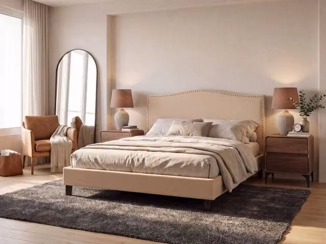 Letto imbottito BELIANI in tessuto beige con struttura in legno di gomma oliato L/P/H: 213 x 160 x 110 cm