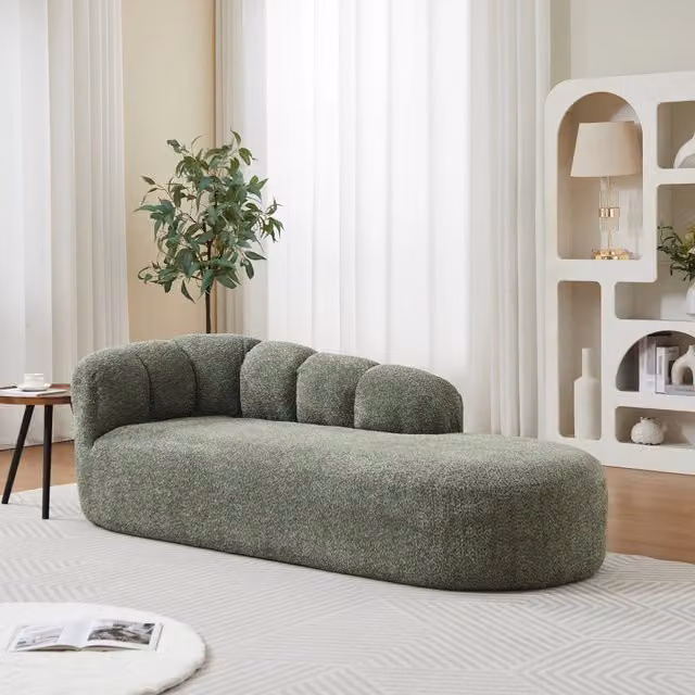 Desviae Chaise longue senza braccioli in ciniglia verde salvia con schienale curvo ondulato e seduta imbottita per interni