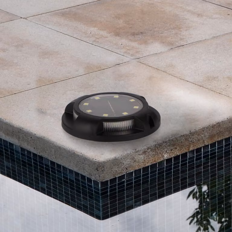 Lampada solare con picchetto da terra, sensore crepuscolare, 70 lumen, luce bianca fredda