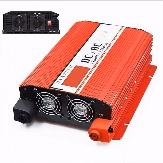 Inverter MAXTECH da 12V a 230V con 5000 Watt di potenza, convertitore per camper e auto, colore rosso, modello HB5000-12V