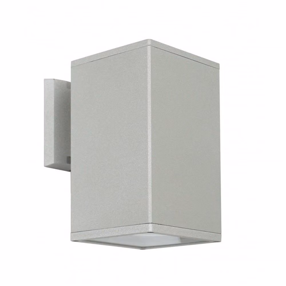 Lampada da parete esterna, dimensioni 20x12 cm, 1 attacco E27, colore argento, grado di protezione IP54, modello SU-MA 8002 AL
