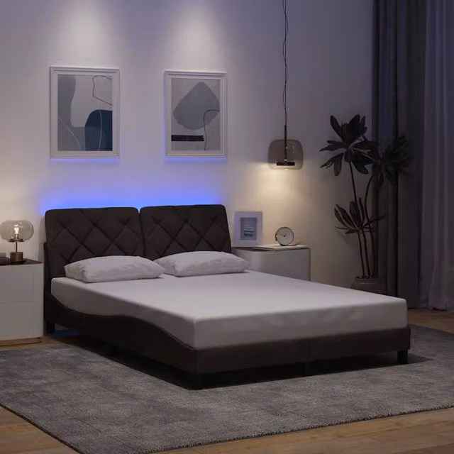 Giroletto vidaXL con LED e porta USB Marrone Scuro L/P/H: 140 x 190 cm