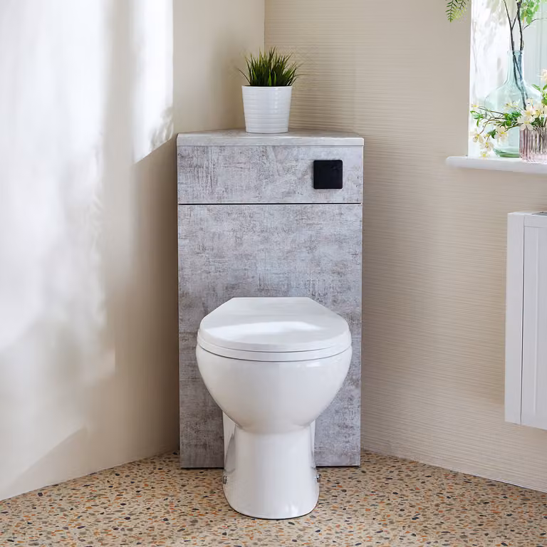 Unità WC Angolare in Grigio Cemento con Sanitario a Filo Muro Select e Pulsante di Scarico Nero - Cluo