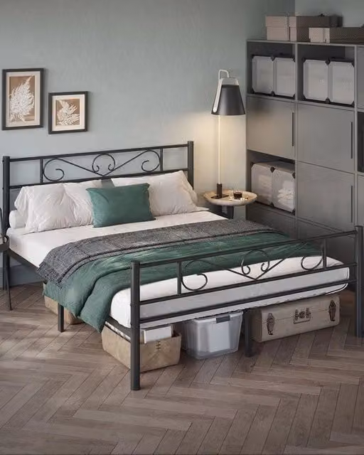 Letto in metallo nero - Culla con finitura a vernice - Struttura robusta - Montaggio semplice - 207,6 cm x 161,8 cm x 86 cm - 23,5 kg - Capacità di 400 kg