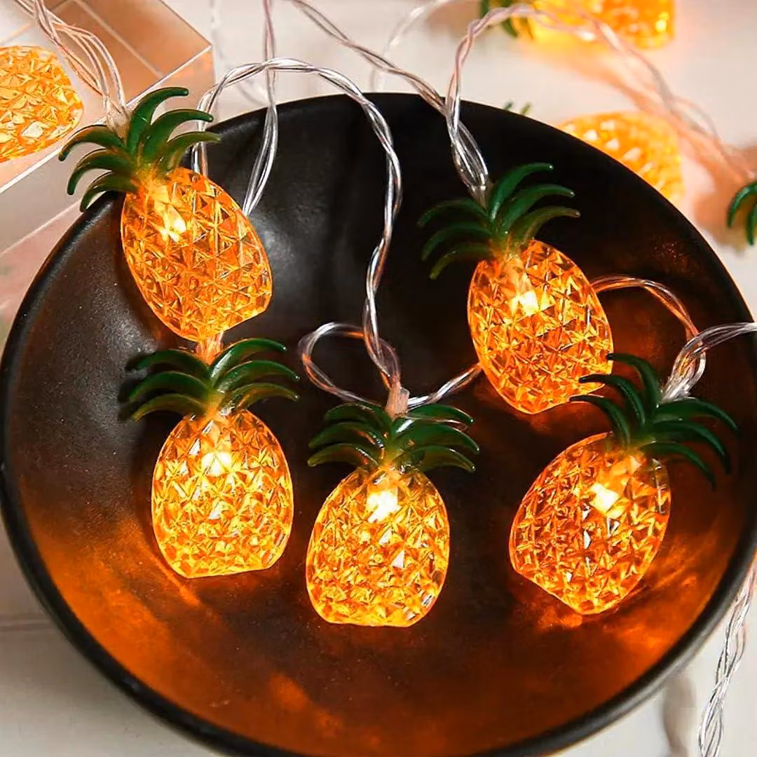 Catena luminosa a forma di ananas, lunghezza 3 metri, 20 LED, luce bianca calda, alimentazione a batteria