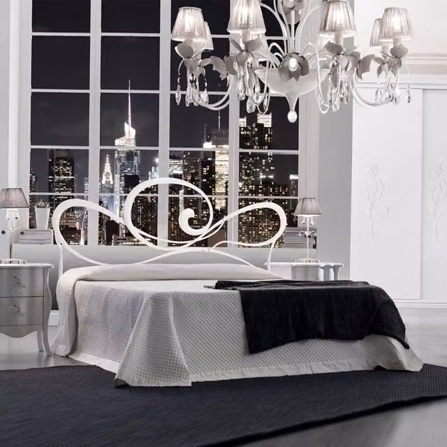 Letto matrimoniale in ferro bianco CUPIDO IPERBRIKO L: 186 cm, P: 202 cm, H: 133 cm