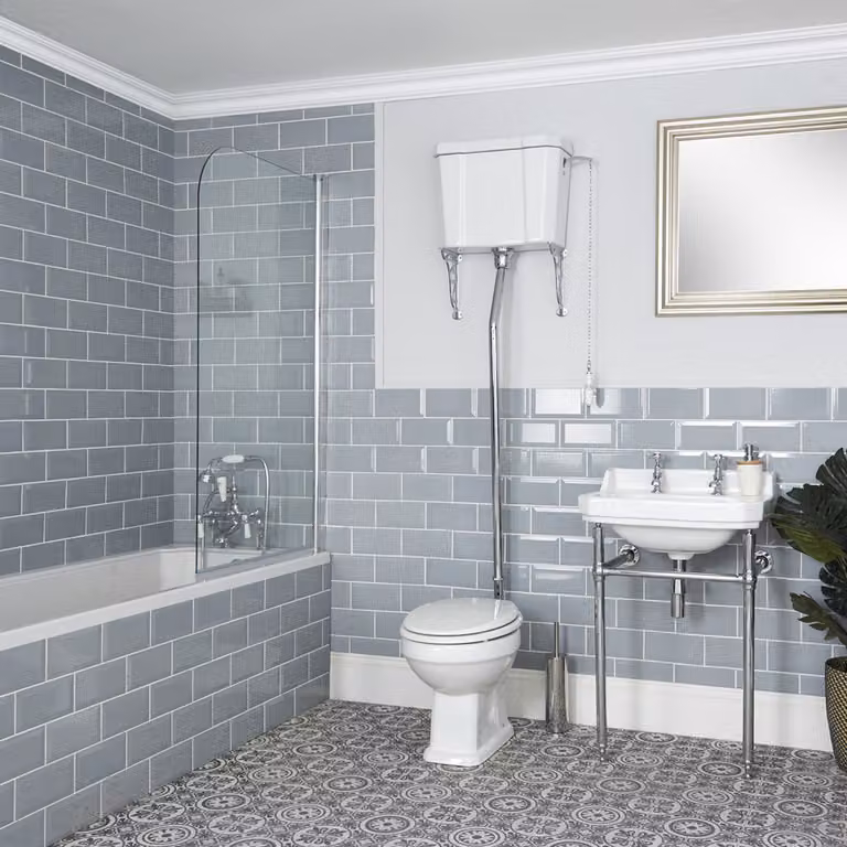 Set Bagno Tradizionale Completo di Vasca da Bagno, Sanitario con Cassetta Alta e Lavabo a 1 Foro con Consolle - Richmond