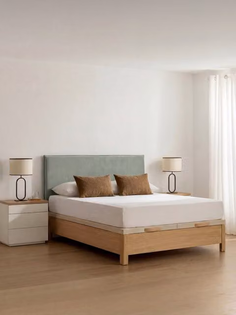 Letto contenitore con base a sollevamento Kenay Home in legno rovere e tessuto beige L 180 x P 190 cm