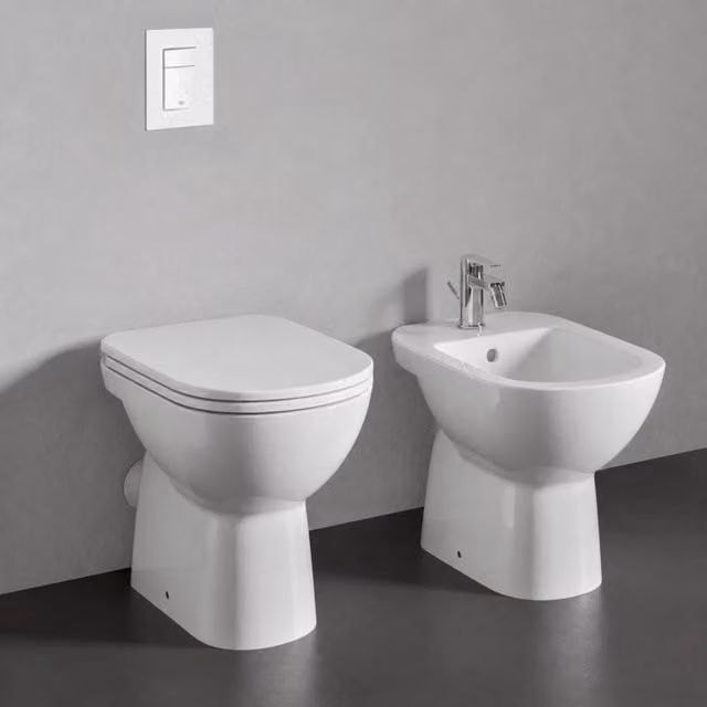 Sanitari tradizionali con scarico a muro e sedile incluso Gemma 2 Dolomite