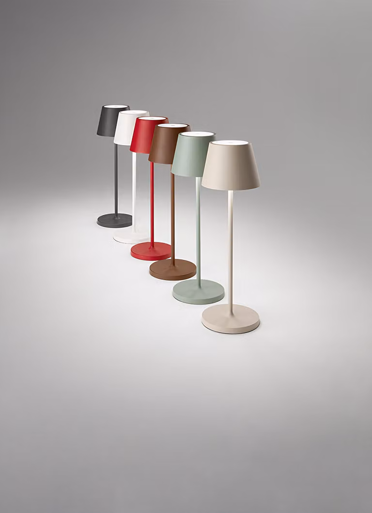 Lampada da Tavolo a LED 2W 3000K Ricaricabile IP54 Serie 8124 Colore Corten, Design Moderno in Metallo Dimmerabile Touch - Perenz