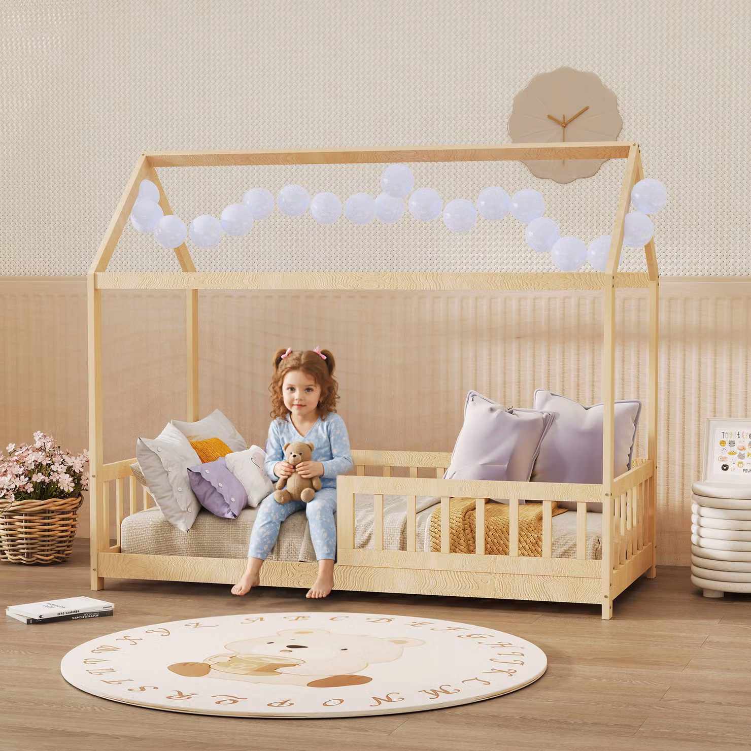 Struttura Letto per Bambini a Forma di Casetta HOMCOM in Legno di Pino, Colore Legno Naturale con Doghe e Recinzione – 2