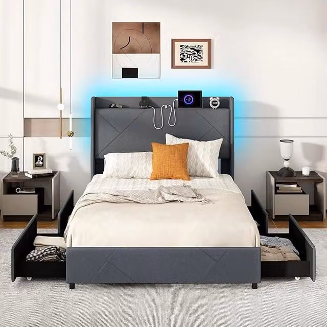 Letto Matrimoniale Imbottito Costway Grigio con Luci LED, Stazione di Ricarica USB, Tasche di Stoccaggio e 4 Cassetti Scorrevoli, L/P: 140 x 200 cm