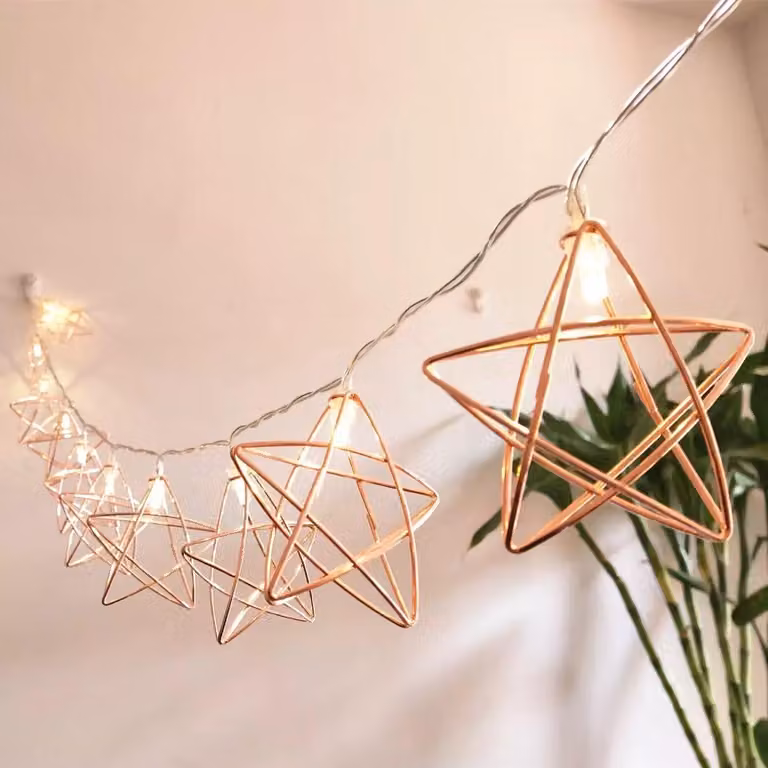 Lanterne a forma di stella in metallo, con catena luminosa di 1,5 metri e 10 LED a luce calda
