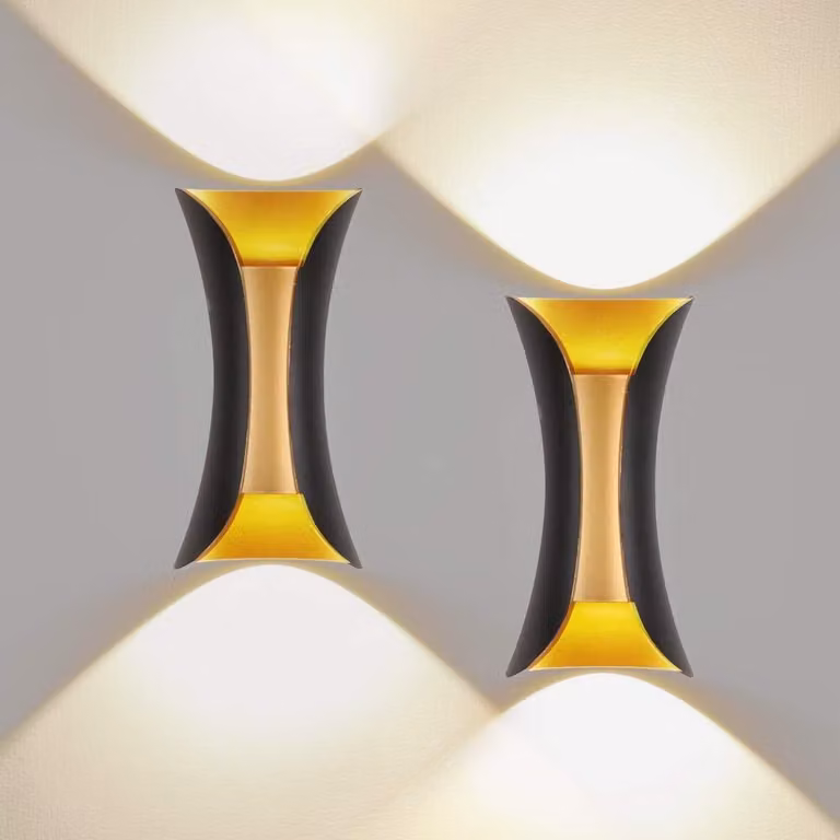 Set di 2 lampade a parete LED, 10W, luce direzionale verso l'alto e verso il basso, grado di protezione IP65, alluminio nero/oro