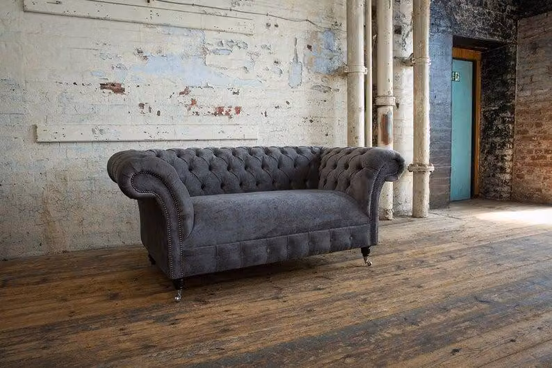 Cheserfield Samt Sofa 2 Sitzer Designer Couchen Couch Stoff Polster Grau Textil