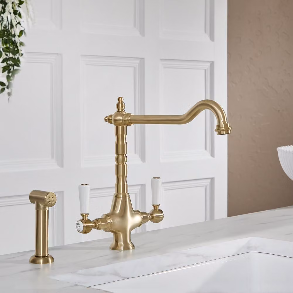 Miscelatore Classico da Cucina con Spray Estraibile - Oro Satinato