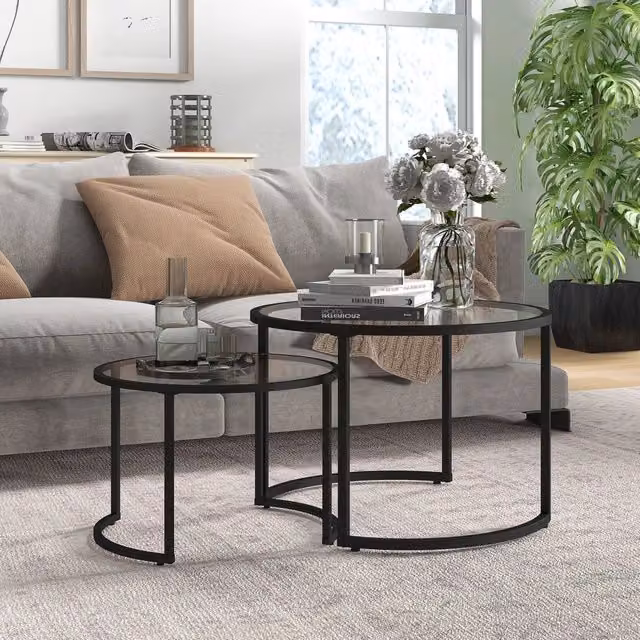 Set di 2 tavolini bassi a incastro MIVRAY con piano in vetro temperato lucido e struttura in metallo nero per soggiorno – 1