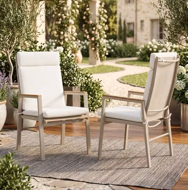 Set di 2 sedie da giardino ULEVR con braccioli in legno-plastica, seduta in Textilene imbottita, beige