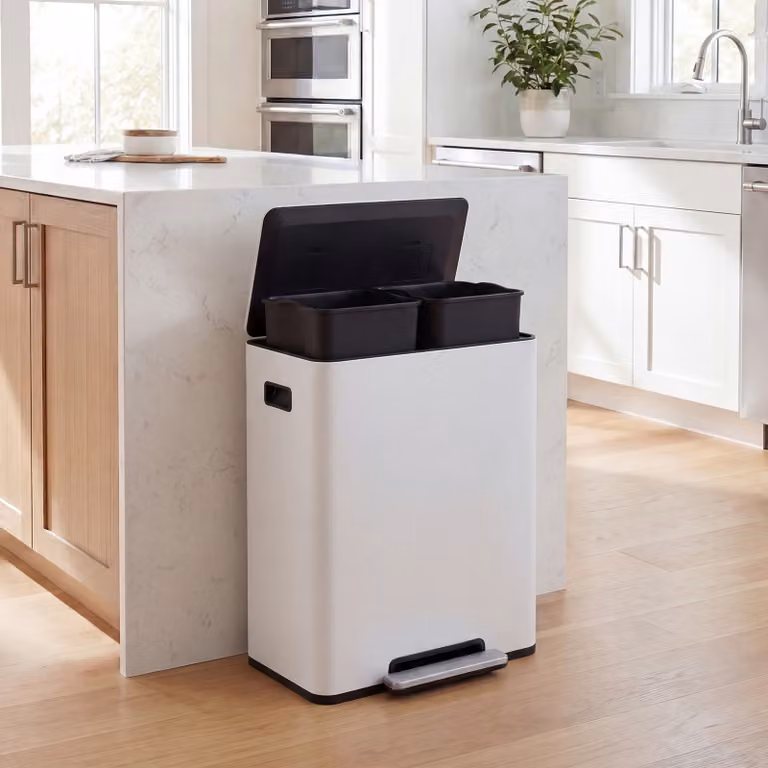 Pattumiera differenziata Costway da 60L in acciaio inossidabile con 2 secchi rimovibili e pedale, Bianco