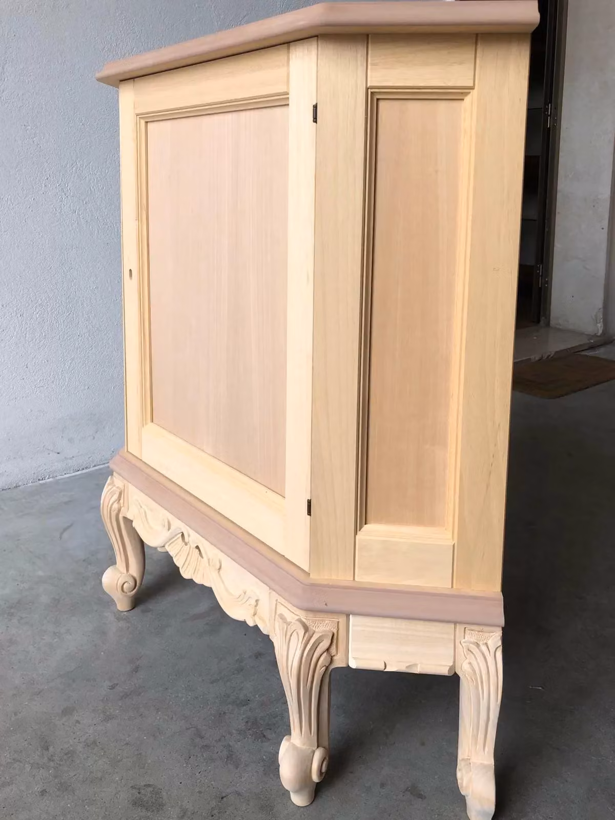 Credenza ad angolo classica in legno grezzo con 1 porta e serratura Mobili 2G L: 89 cm, P: 62 cm, H: 92 cm – 5