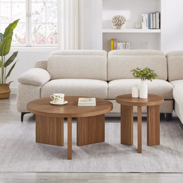 Set di 2 tavolini da divano in MDF marrone noce con gambe scanalate e superficie liscia