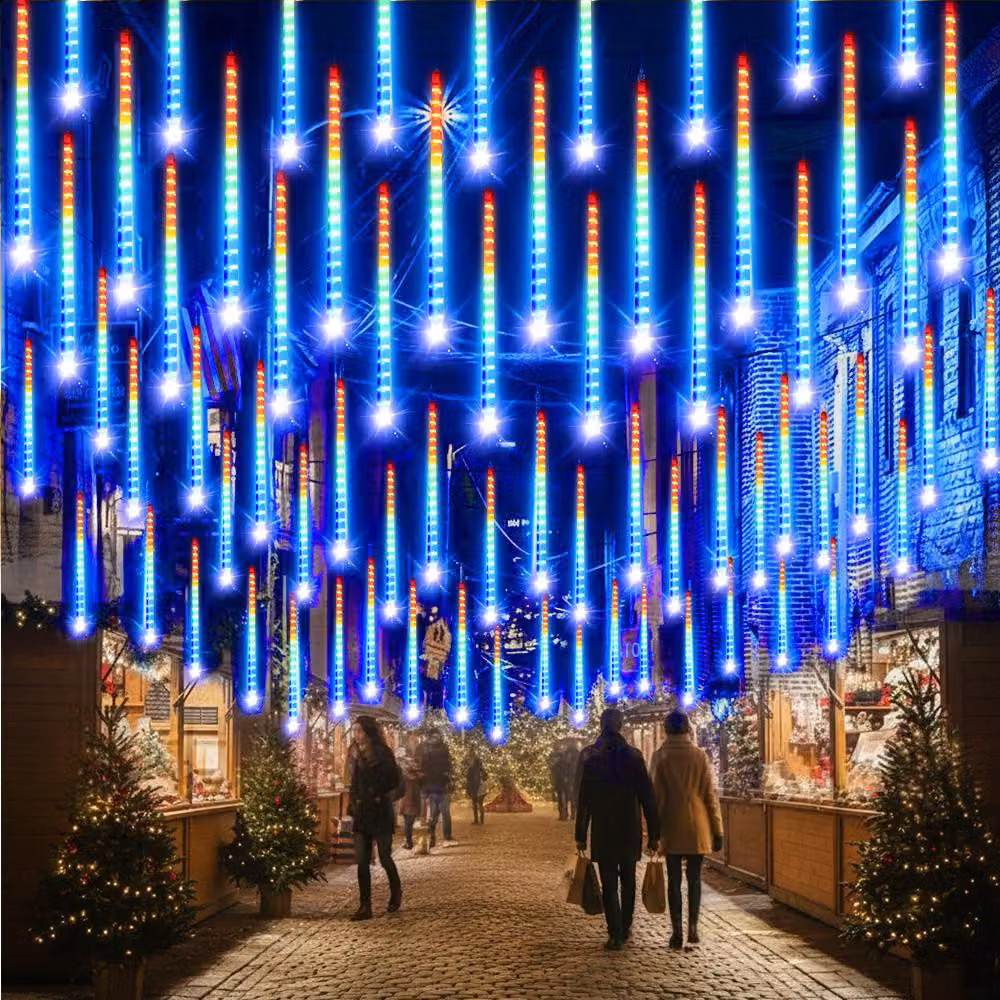 2.4M Fairy Lights Natale colorato 8 tubi LED Meteor Shower Fairy Lights Pioggia di luci per l'albero di Natale Party Wedding Garden Window Decorazione