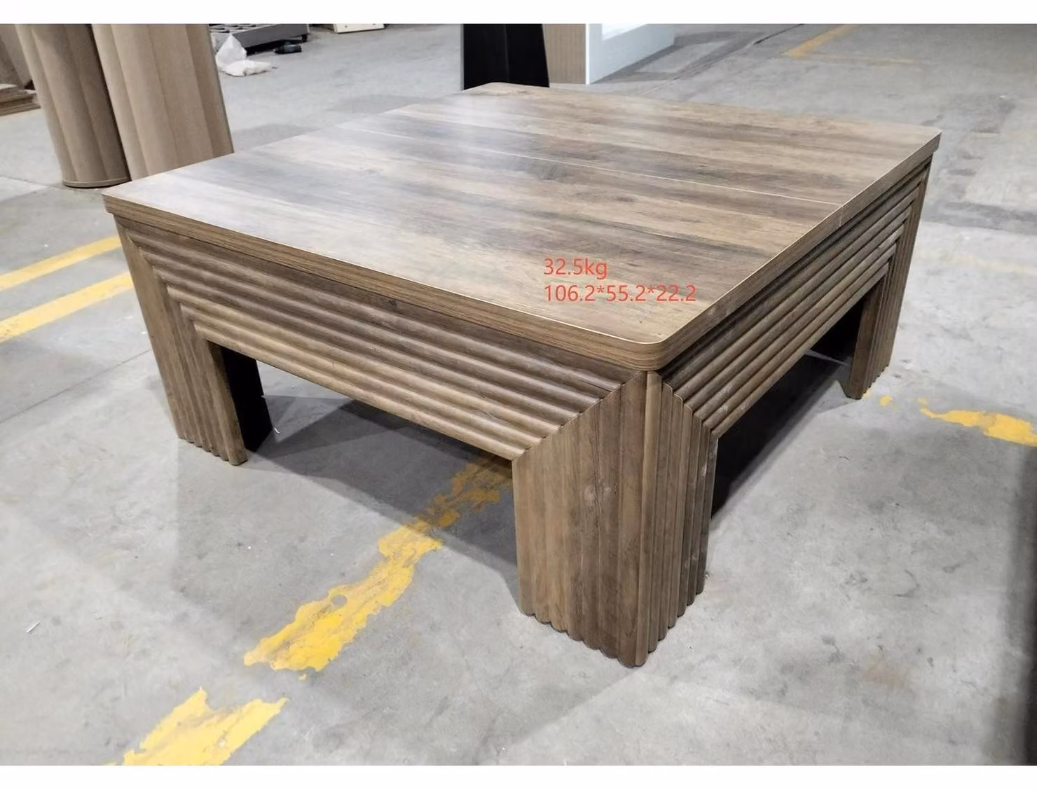 Tavolino quadrato per soggiorno, dimensioni 100x100x45 cm, colore marrone, realizzato in legno composito