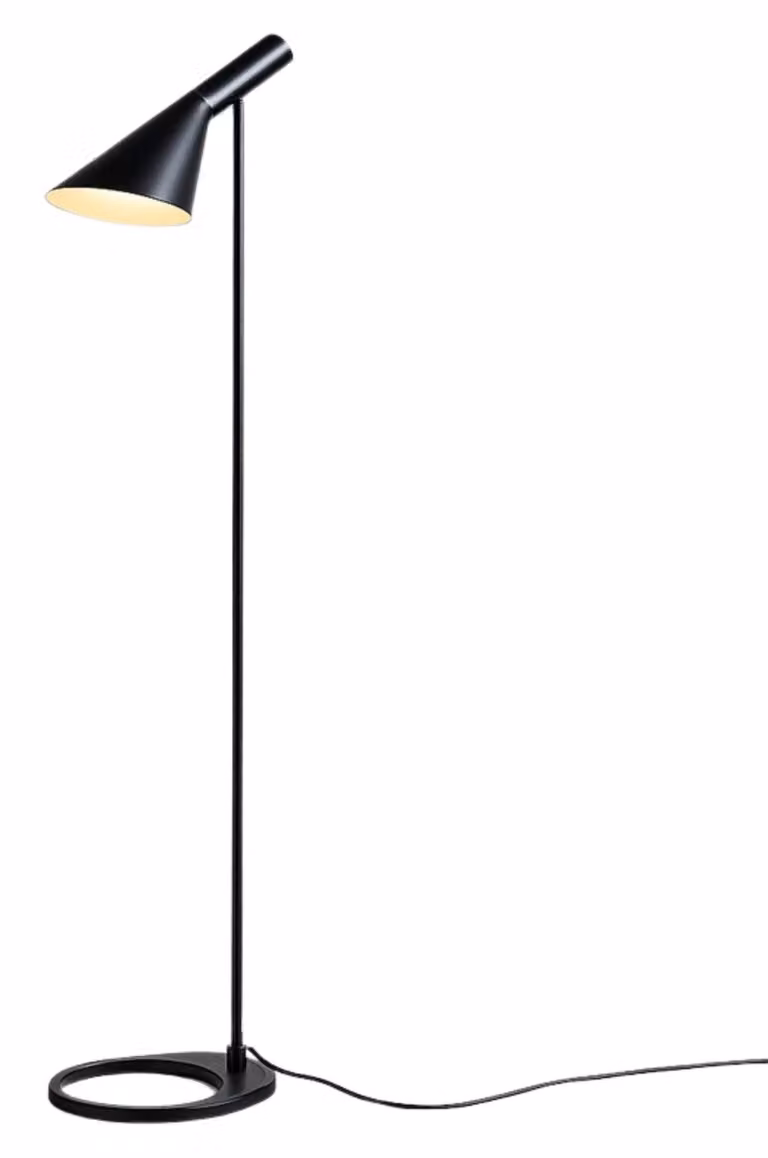 Lampada da terra BarcelonaLED, design moderno, metallo di ispirazione nordica, colore nero, attacco E27 con testa regolabile, interruttore a pedale, ideale per soggiorno, camera da letto, studio